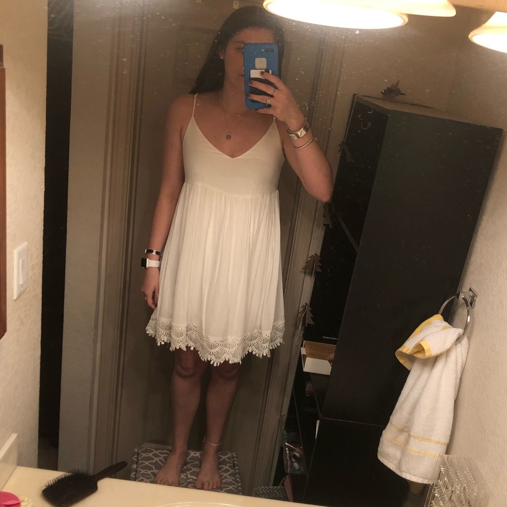 Lulu’s White sun dress NEVER WORN
